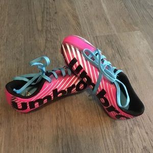 Umbro Pink Kids Soccer Cleats
